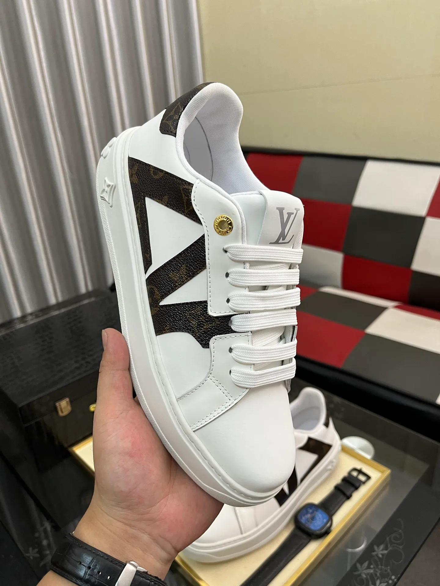 Men's shoes 💰520⌚️⌚️LV Louis Vuitton. The latest fashionable casual shoes are popular in physical stores. New spring and summer comfortable imported custom original cowhide, unique jacquard fabric element design. With sheepskin lining, Lv original bottom, [sun][sun] high-end packaging and high quality💪Details determine the quality, you can enter and leave the counter at will, welcome to compare🇮🇹Number of sizes 38-445️⃣Color options available